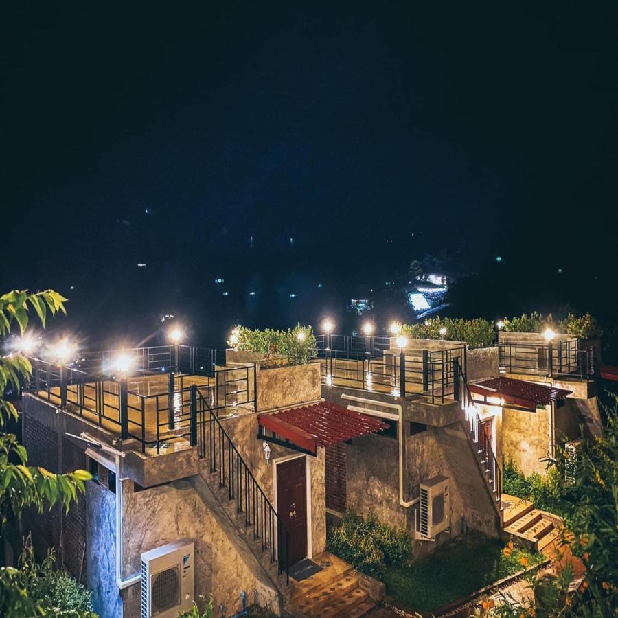 Bann Suan Maya Mae Rim Buitenkant foto