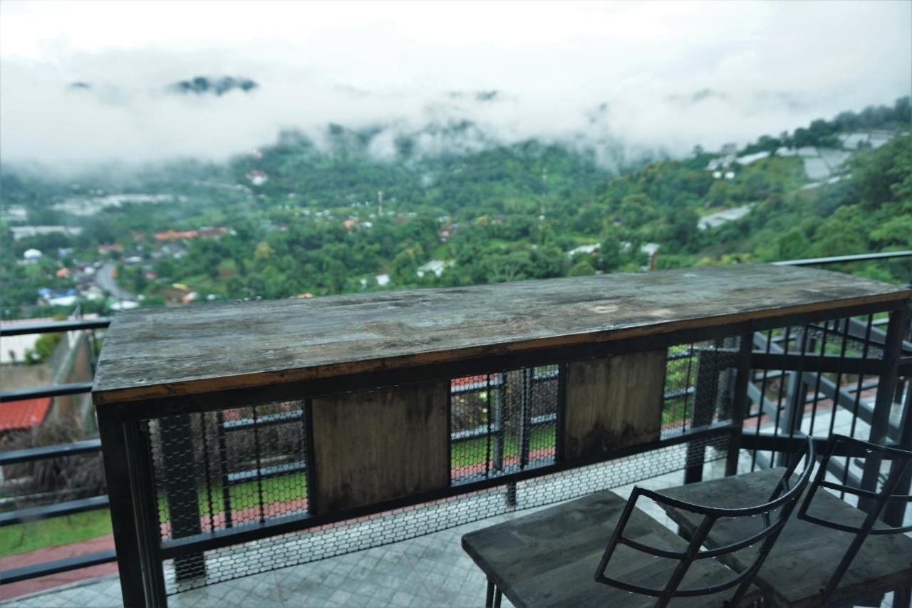 Bann Suan Maya Mae Rim Buitenkant foto