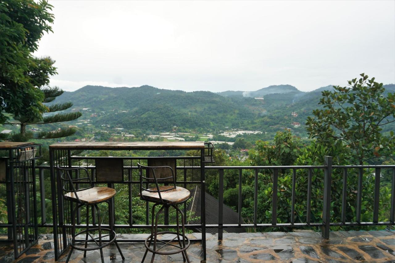 Bann Suan Maya Mae Rim Buitenkant foto