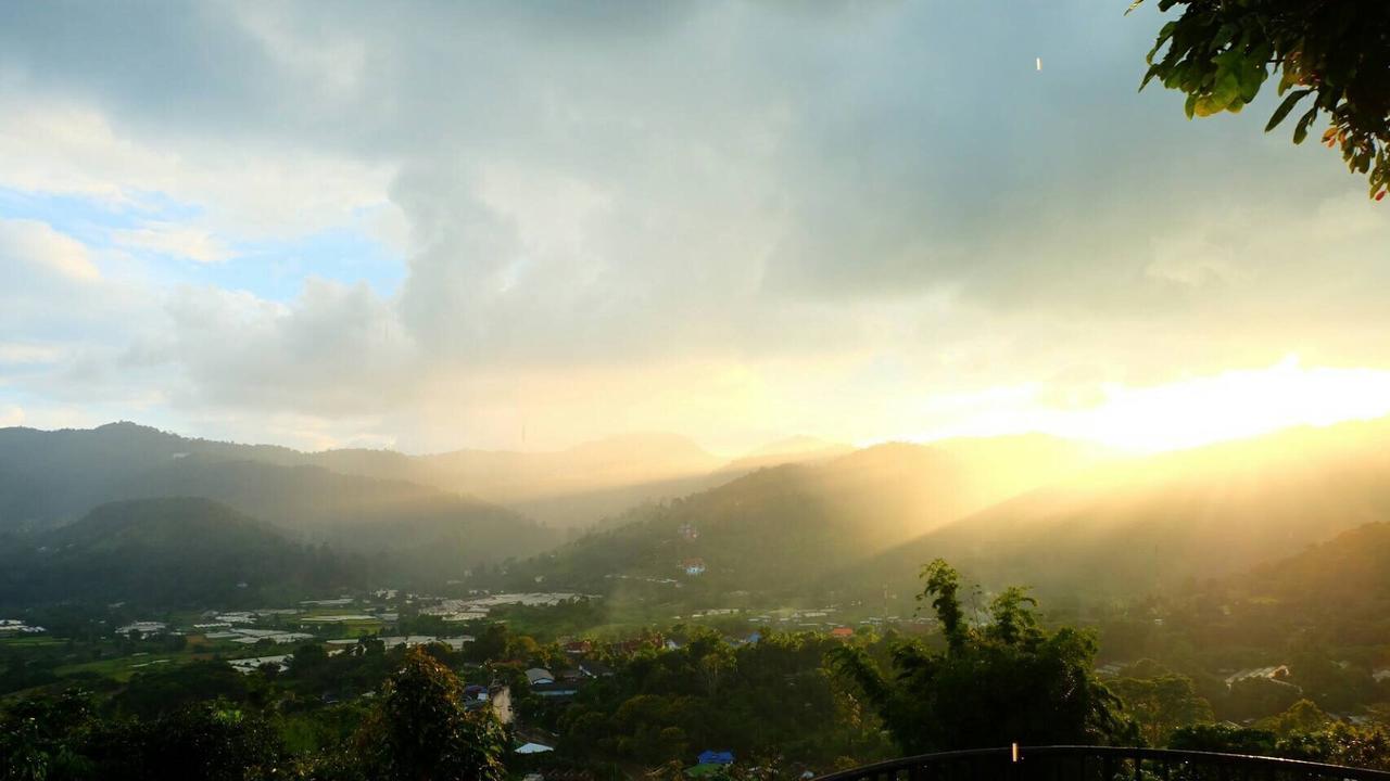 Bann Suan Maya Mae Rim Buitenkant foto